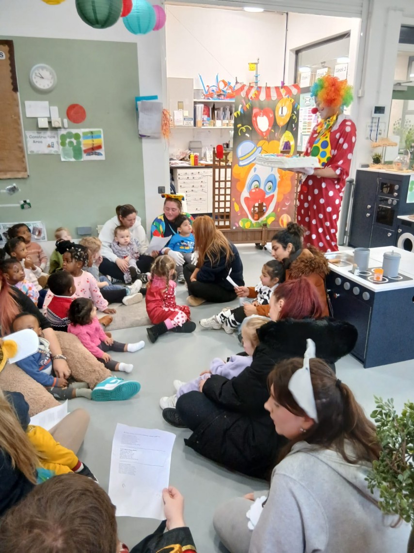 photo alternative text...