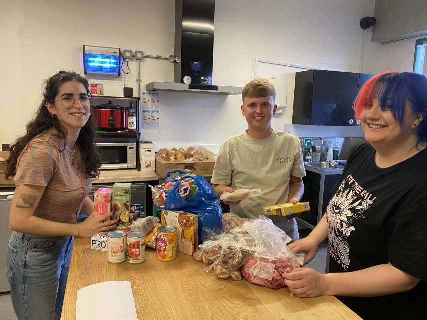 photo alternative text...